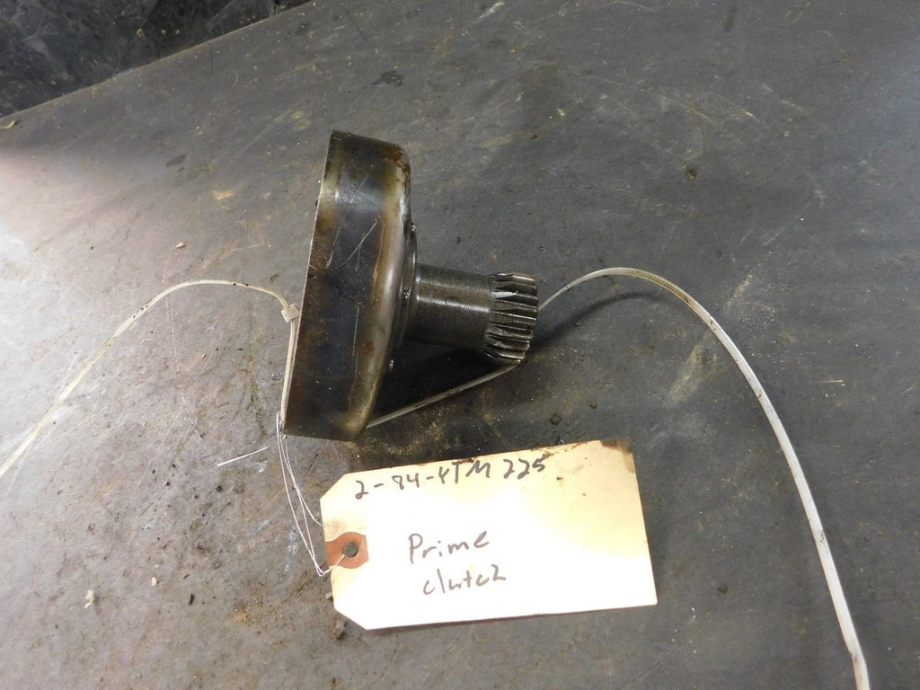1984 Yamaha YTM225 Tri-Moto Primary Clutch
