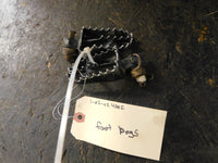 2002 Yamaha YZ400F Foot Pegs