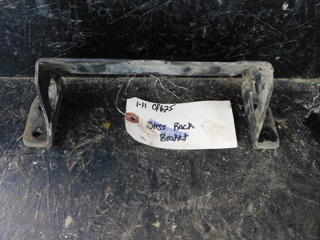 1-11 cf625 Steering Rack Bracket