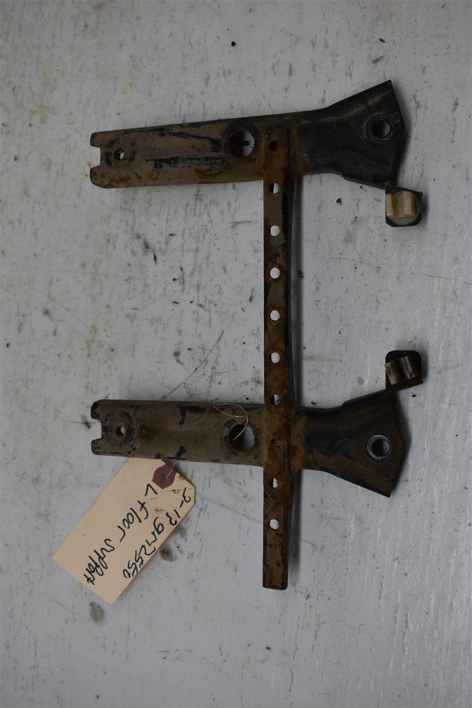2013 Yamaha Grizzly 550 Left Floor Support 1HP-F7452-00-00