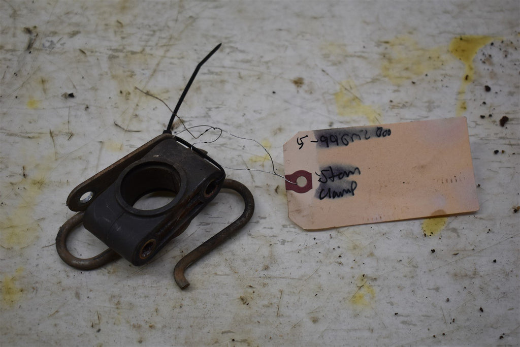 1999 Yamaha Grizzly 600 Stem Clamp 1UY-23812-00-00