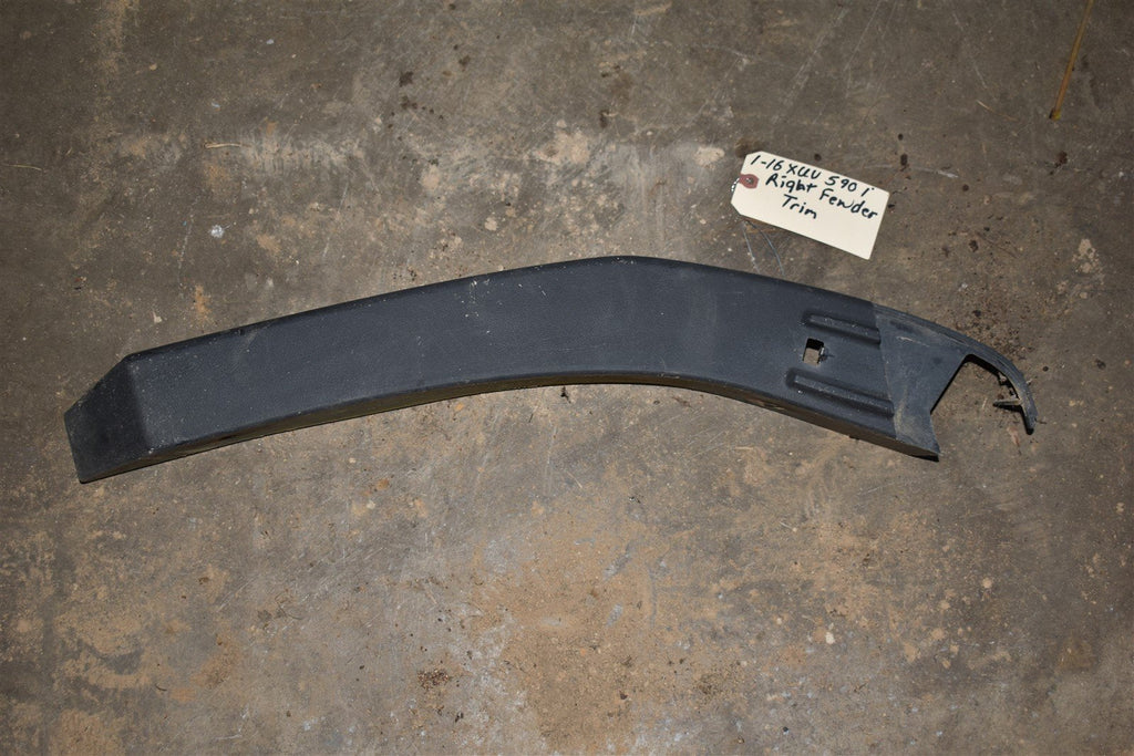 2016 John Deere Gator XUV 590i Right Fender Trim M160947