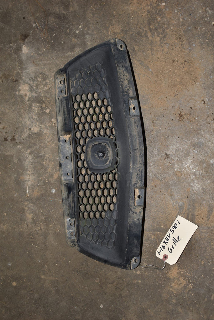 2016 John Deere Gator XUV 590i Grille M172328