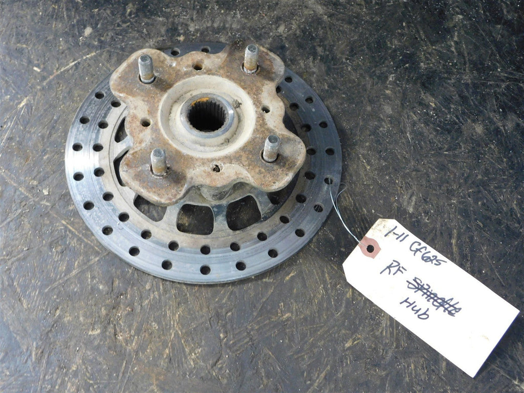1-11 cf625 Right Front Wheel Hub