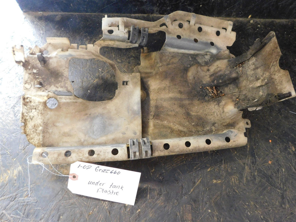 2002 Yamaha Grizzly 660 Under Tank Plastic