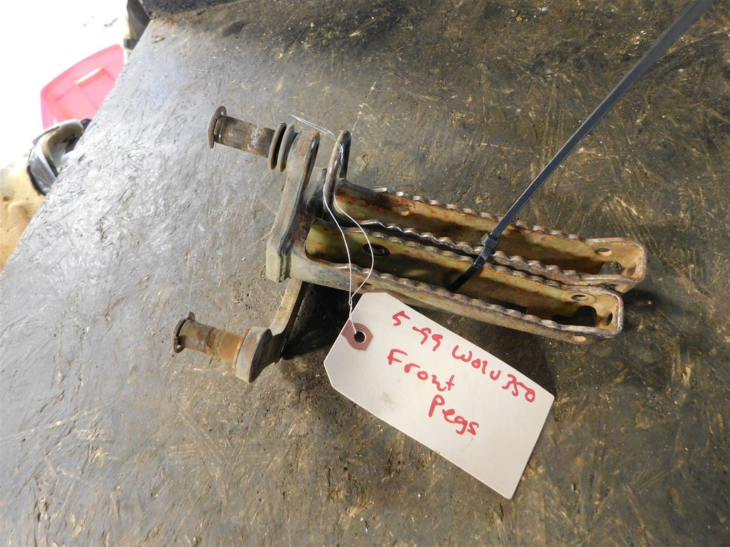 1999 Yamaha Wolverine  Foot Pegs