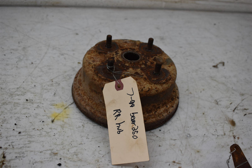 1999 Yamaha Bear Tracker 250 Right Rear Wheel Hub 4XE-F5310-00-00