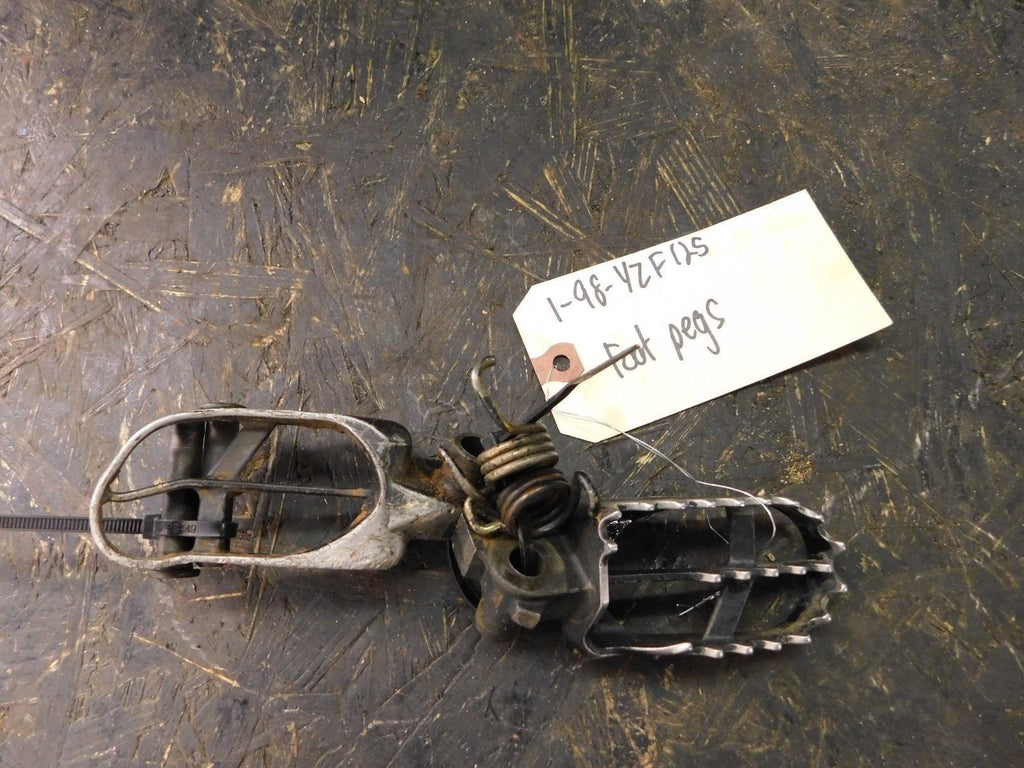 1998 Yamaha YZ125 Foot Pegs