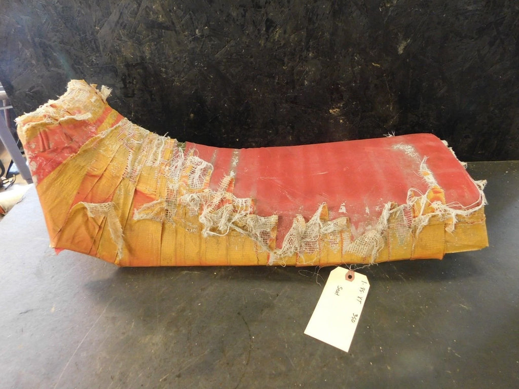 1985 Yamaha XT350 Seat