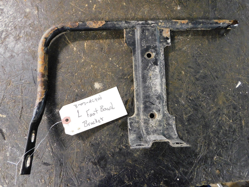 Shift 4x4 Left Foot Board Bracket