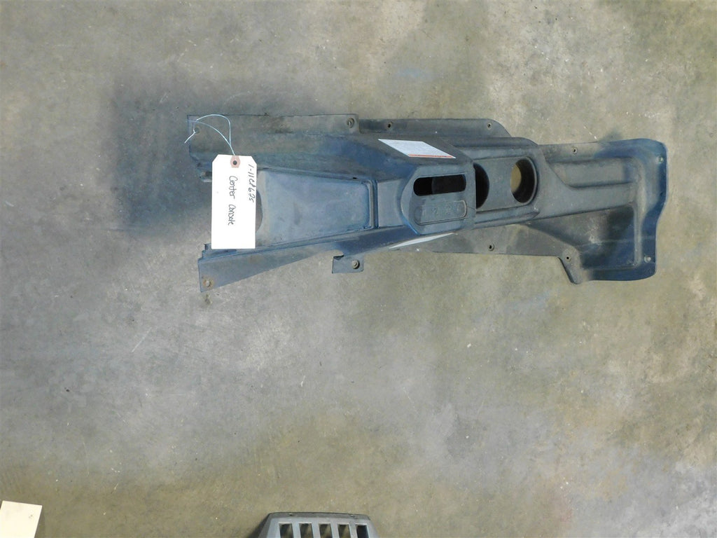 1-11 cf625 Center Console Plastic