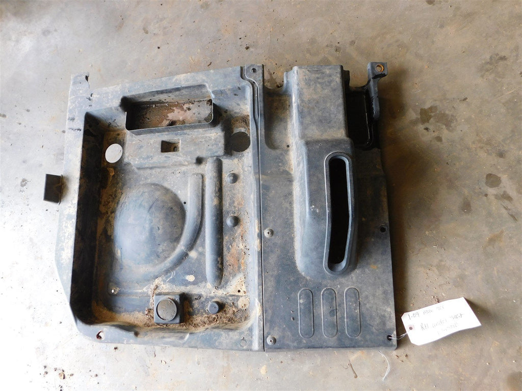 1-09 MUV700 Right Side Under Seat Plastic