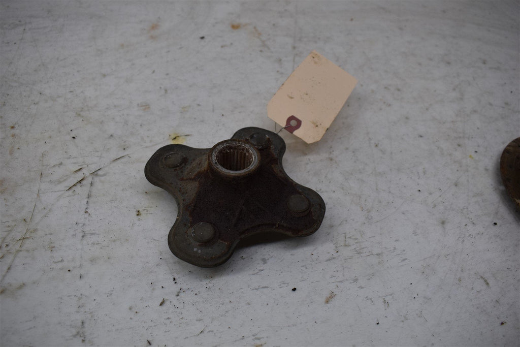 2005 Yamaha Big Bear 400 Right Front Wheel Hub 4KB-25111-02-00