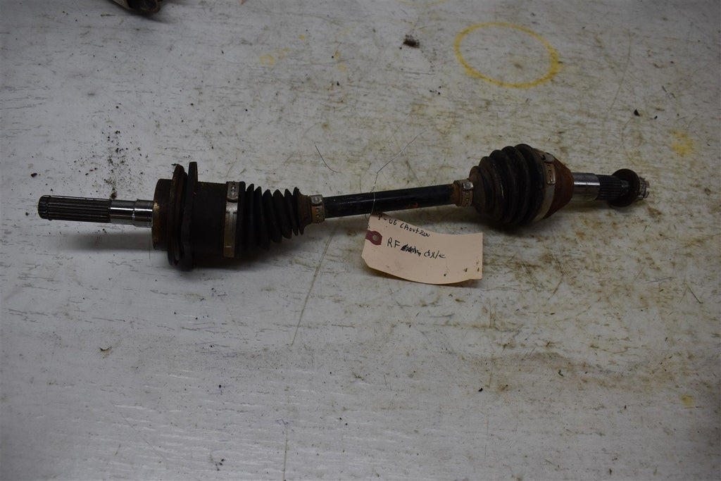 2006 Can-Am Outlander 800 XT Right Front Axle - Torn Boot - SEE PICS 705400292