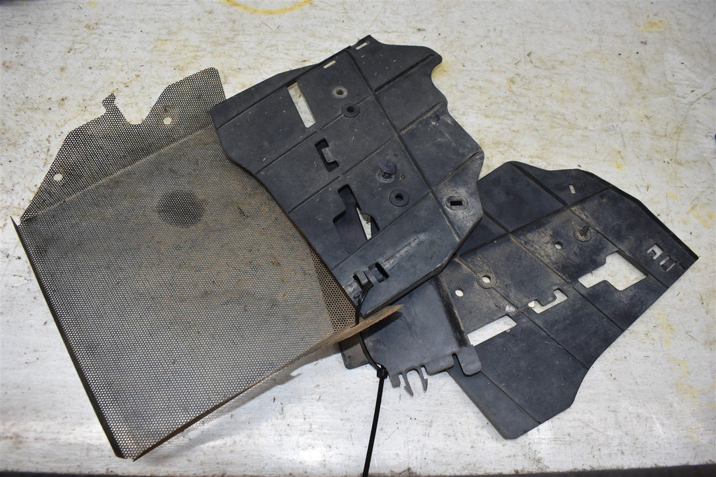 2007 Honda TRX 420 FM Radiator Shroud 19034-HP5-600