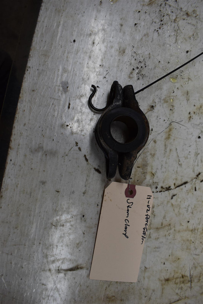 2002 Honda Foreman 500 FA Stem Clamp