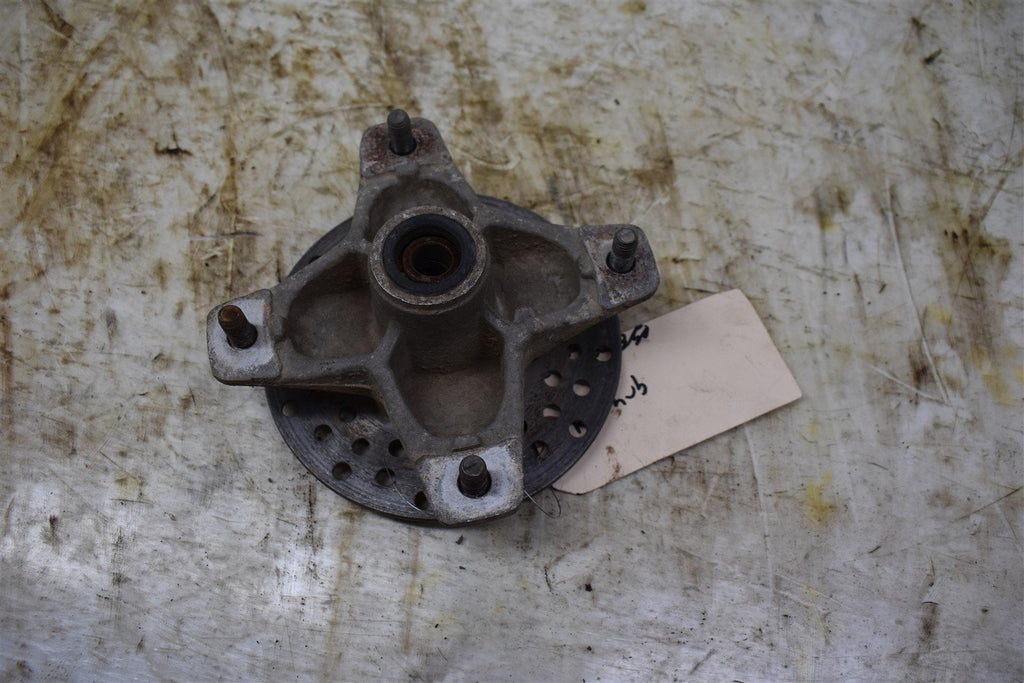 1995 Yamaha Warrior 350 Right Front Wheel Hub 3GD-25111-01-00