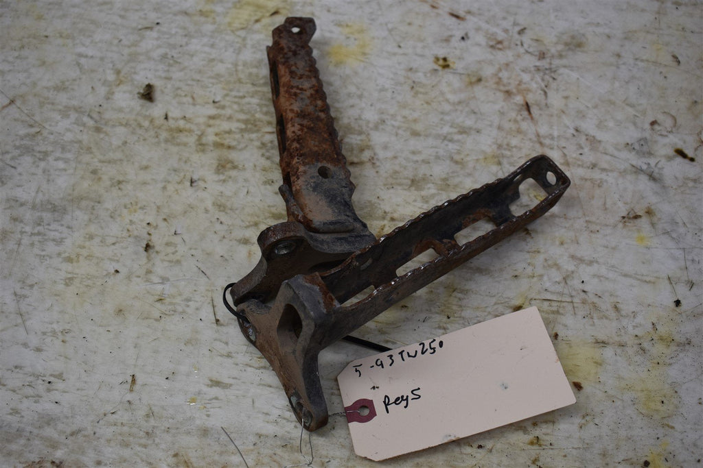 1993 Yamaha Timberwolf 250 Foot pegs 3JM-27411-00-00 4BD-27421-00-00