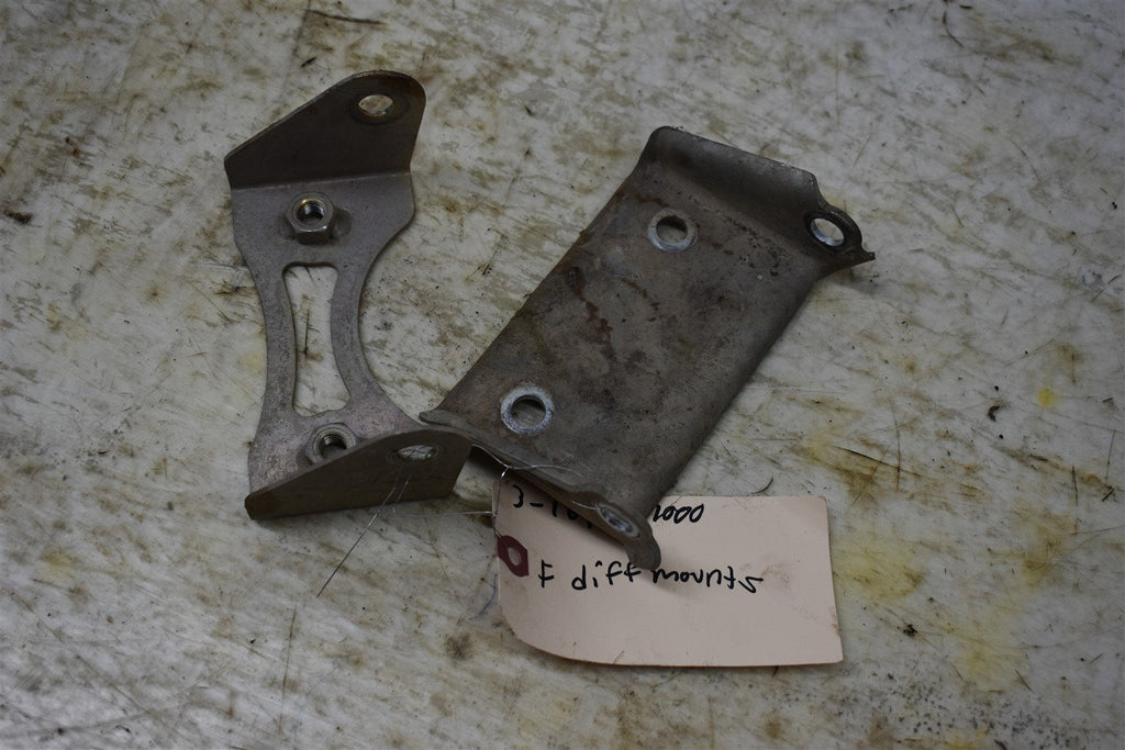 2016 Honda Pioneer 1000-5 Deluxe Front Differential Mounts 50360-HL4-A00