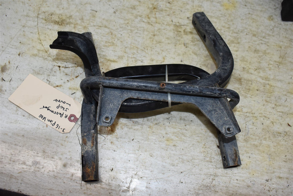 2016 Honda Pioneer 1000-5 Deluxe Rear Passenger Step Mount 50501-HL4-A00 50551-HL4-A00