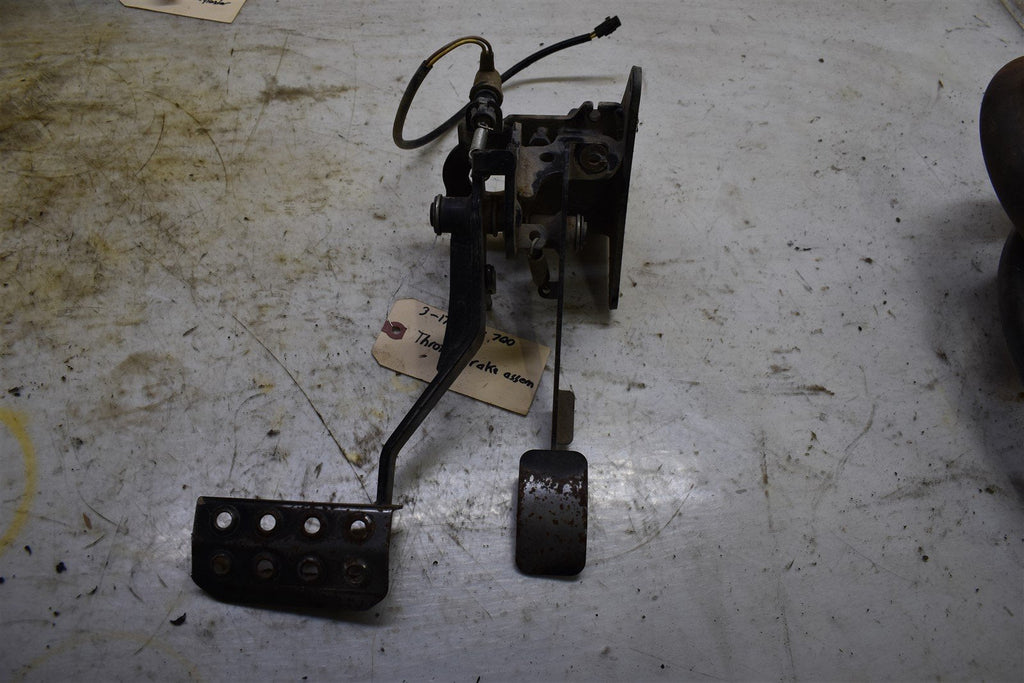 2017 Yamaha Wolverine 700 Pedal Assembly 1XD-F2548-10-00