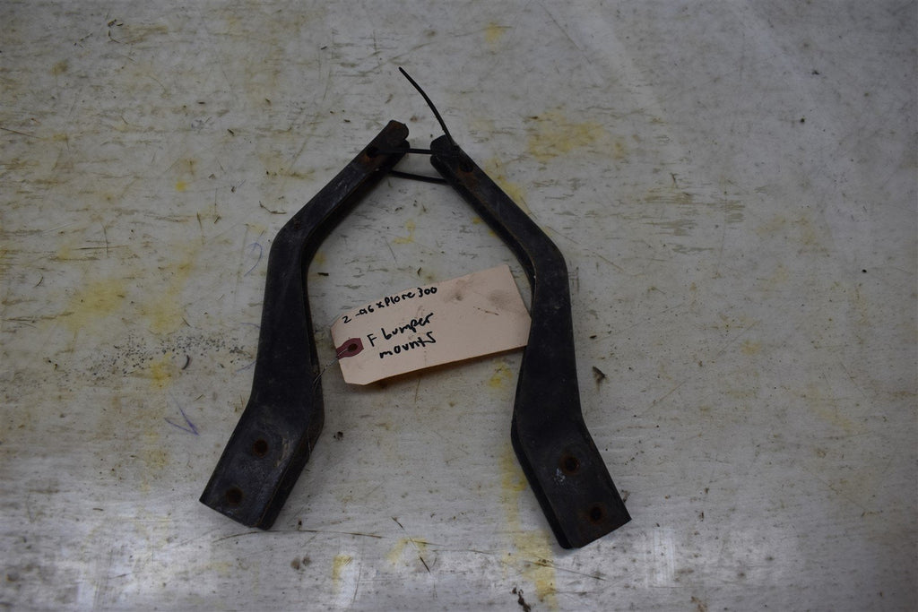 1996 Polaris Xplorer 300 Front Bumper Mount 5241398-067 5241399-067