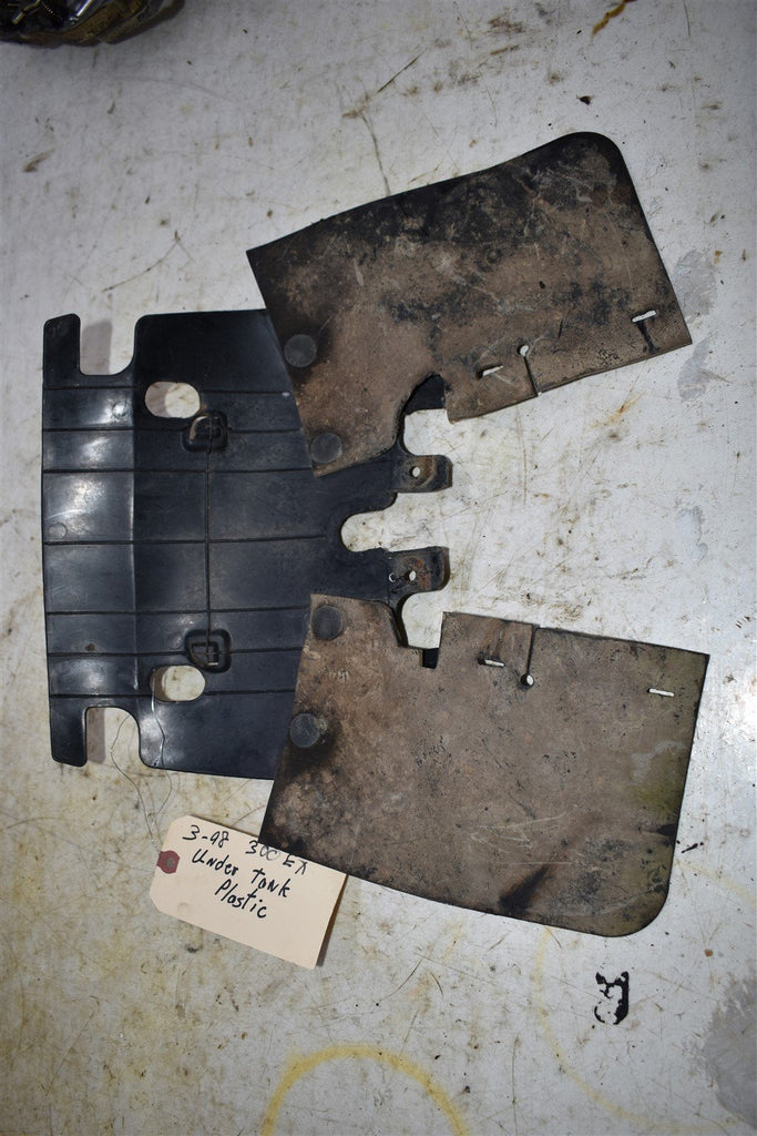 1998 Honda 300 EX Under Tank Plastic