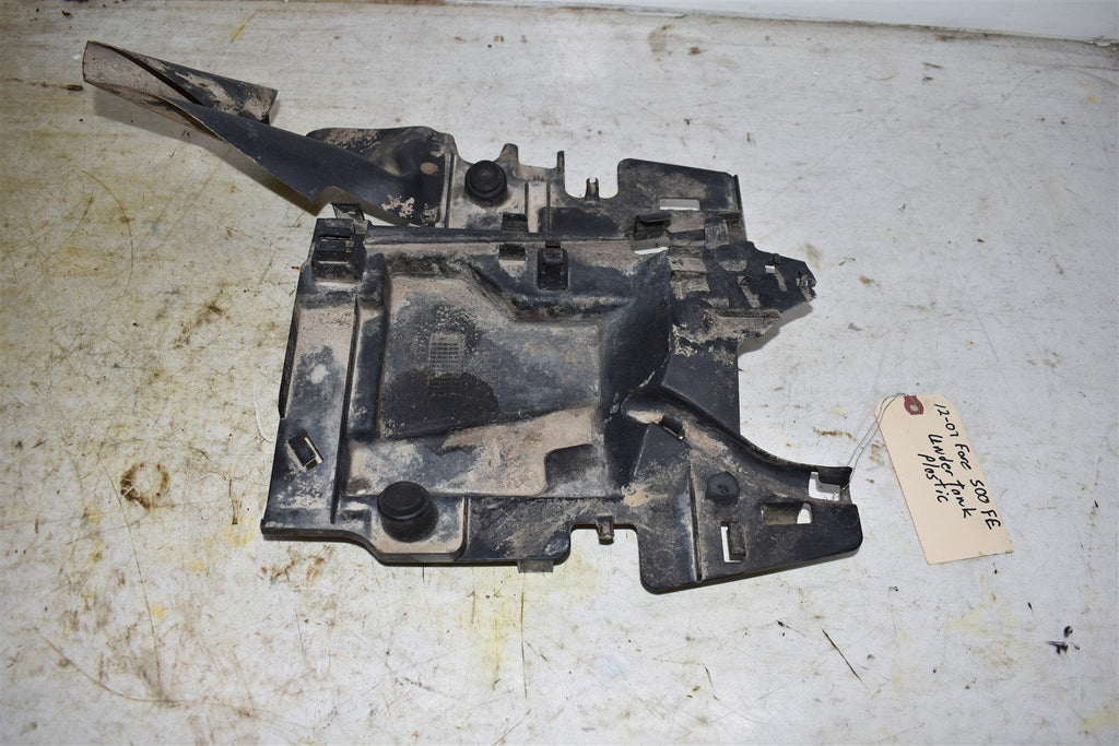 2007 Honda Foreman 500 FE Under Tank Plastic 17515-HP0-A00