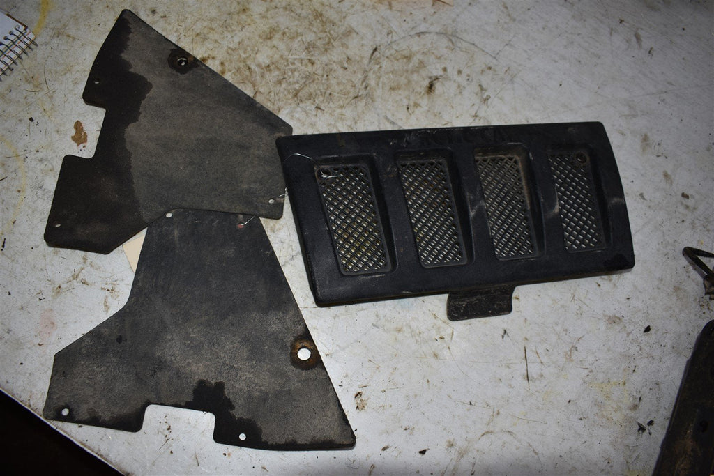 2005 Arctic Cat 400 4x4 FIS Manual Grill Plastic 0406-832