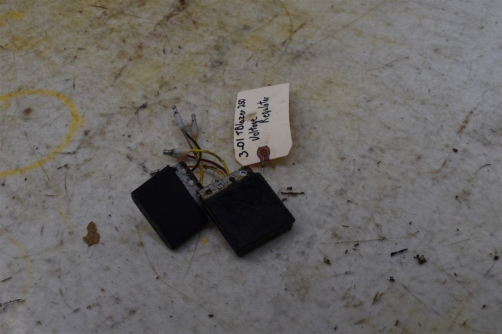 2001 Polaris Trail Blazer 250 Voltage Regulator 4060208 4010186