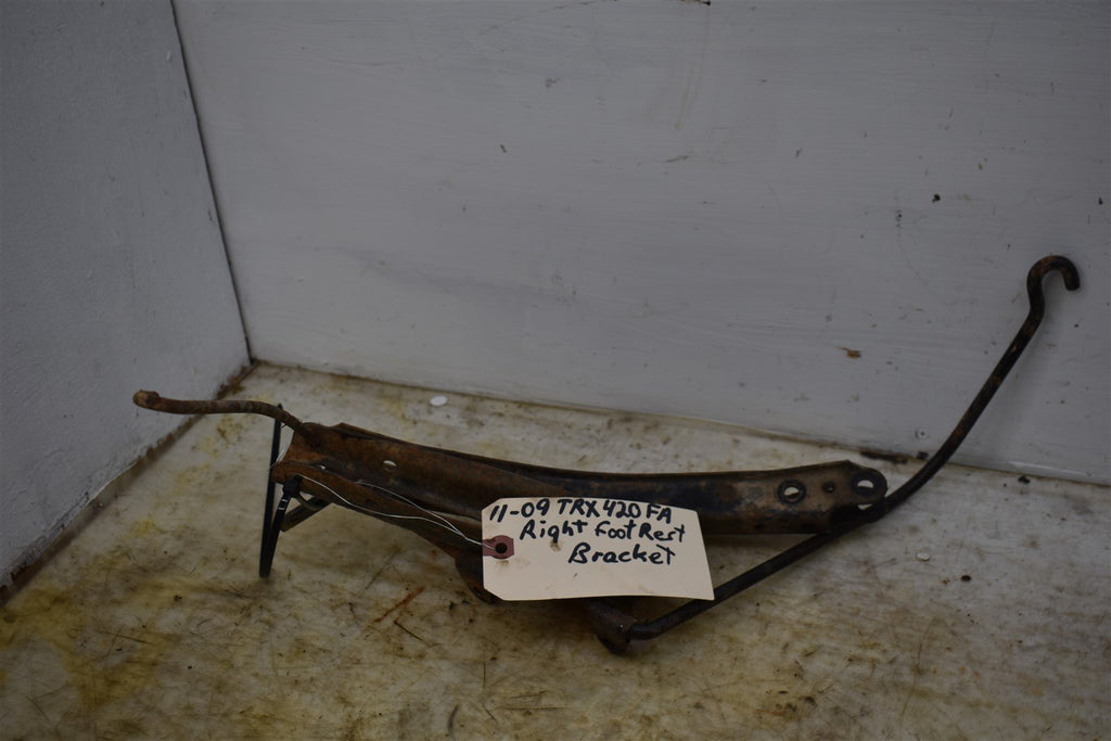 2009 Honda TRX 420 FA Footwell & Step Brackets 50611-HN8-000 50613-HP5-600