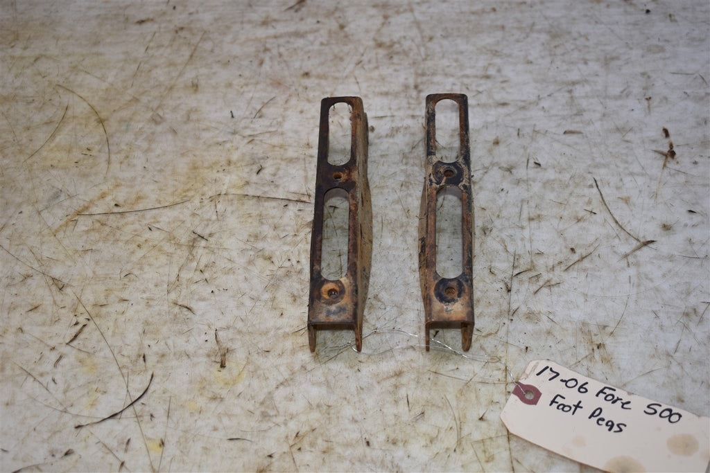 2006 Honda Foreman 500 TM 2WD Foot Pegs 50611-HP0-A00