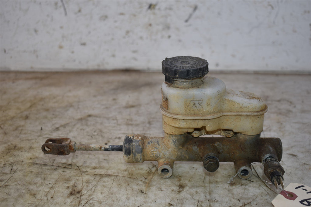 2013 Bobcat 3400 4X4 Brake Master Cylinder