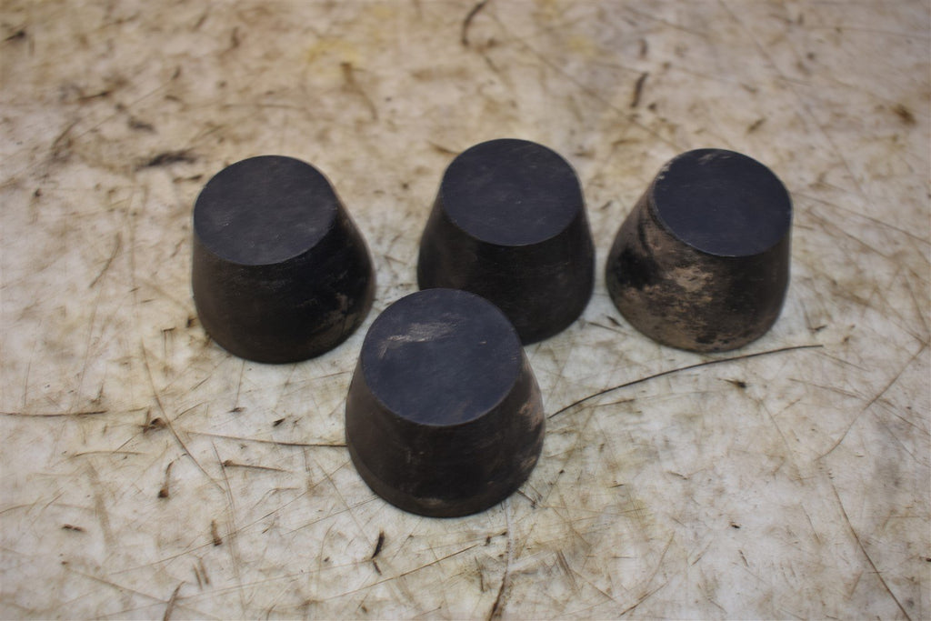 2013 Bobcat 3400 4X4 Wheel Center Caps