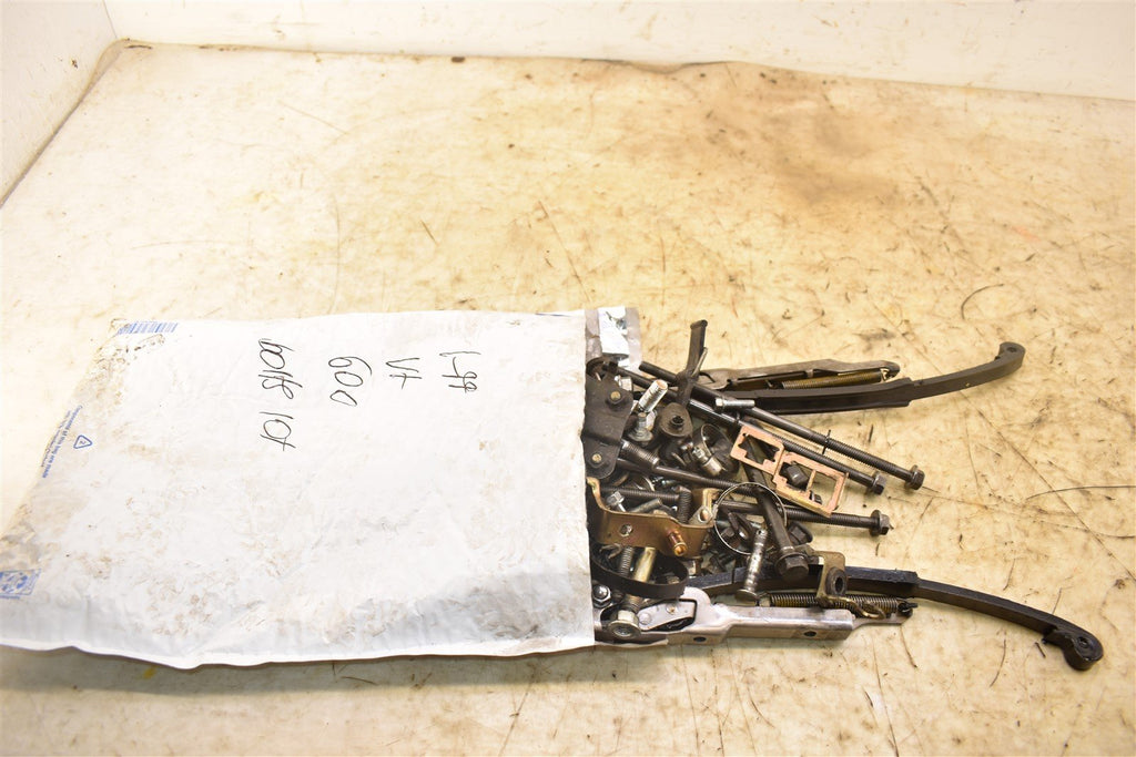 1999 Honda VT600CD2 Shadow VLX Deluxe Bolts Lot