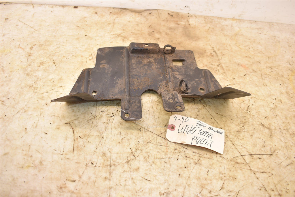 1990 Honda 300 Fourtrax 4x4 Under Tank Plastic 61720-HC5-000