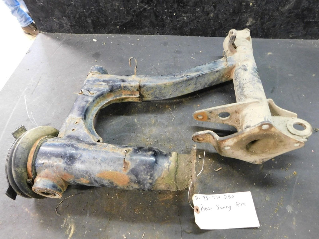 1995 Yamaha Timberwolf 250 Swing Arm 4BD-22110-01-33