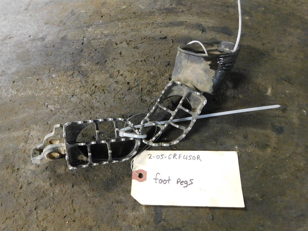 2005 Honda CRF450R Foot Pegs