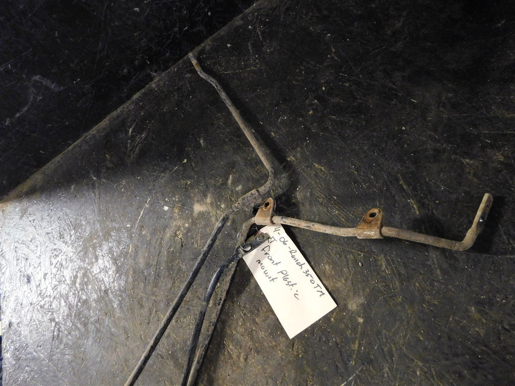 2006 Honda Rancher 350 TM Right Front Fender Bracket