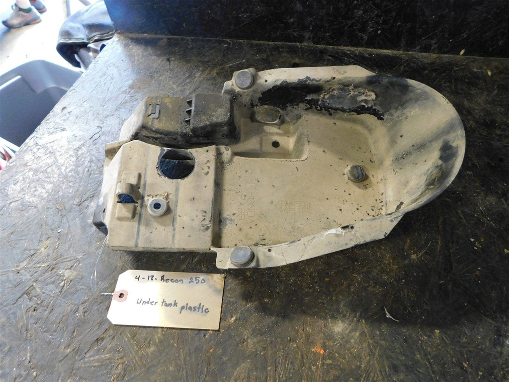 2013 Honda Recon TRX 250TE 2WD Under Gas Tank Plastic