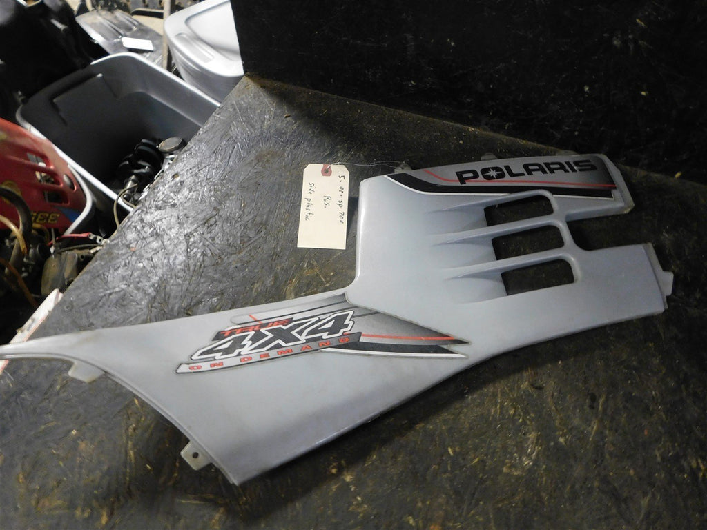 2003 Polaris Sportsman 700 4WD Right Side Plastic