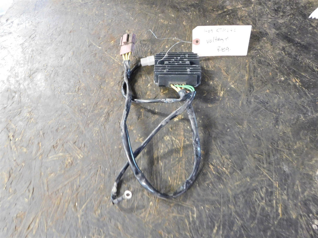 2009 KTM 690 smc Voltage Regulator / Reg
