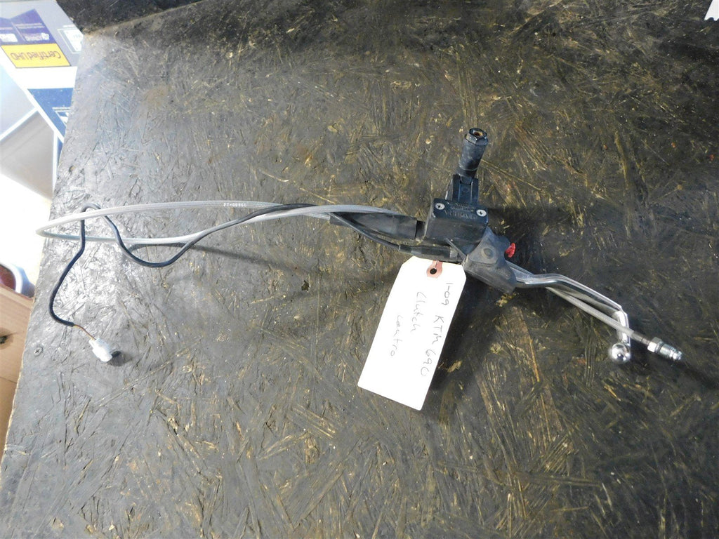 2009 KTM 690 smc Clutch Master Cylinder & Line