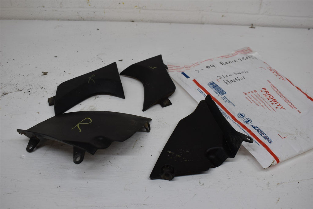 2004 Honda Rancher 350 FE Side Plastic Front Fender Trim
