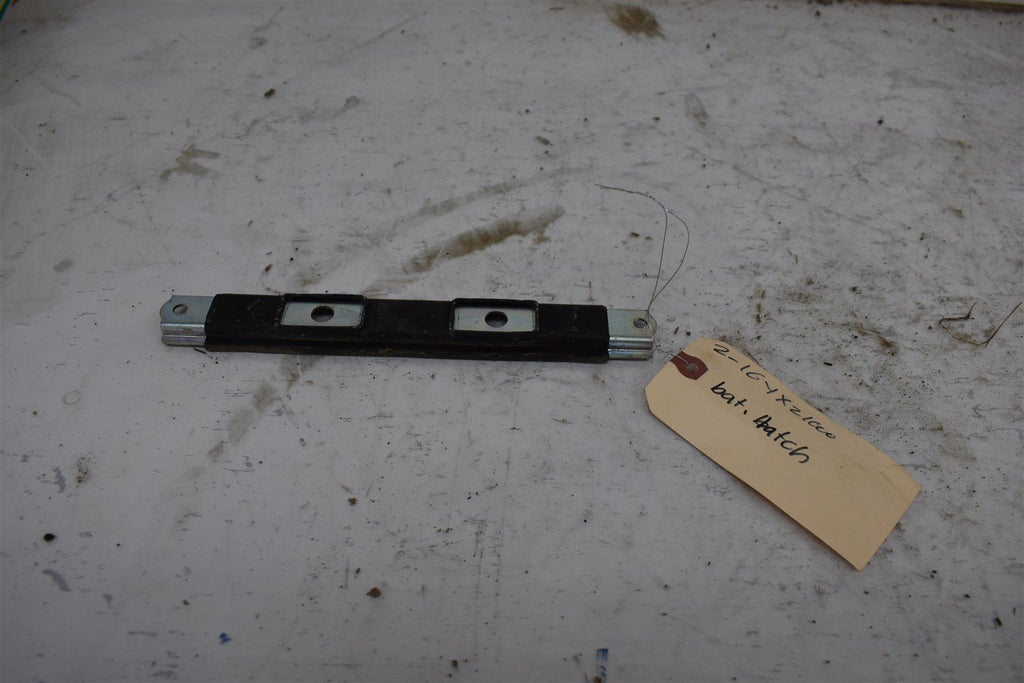 2016 Yamaha YXZ 1000R Battery Hold Down