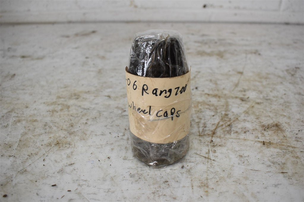 2006 Polaris Ranger 700 Hub Caps 5411164