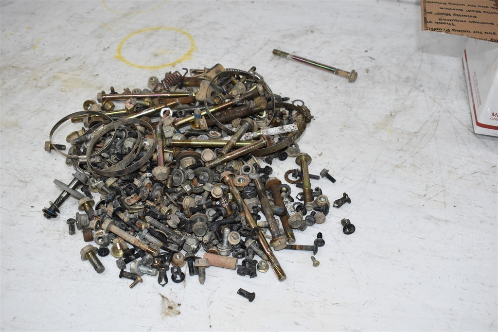 2017 Polaris Sportsman 850 High Lifter Highlifter  Bolts Lot