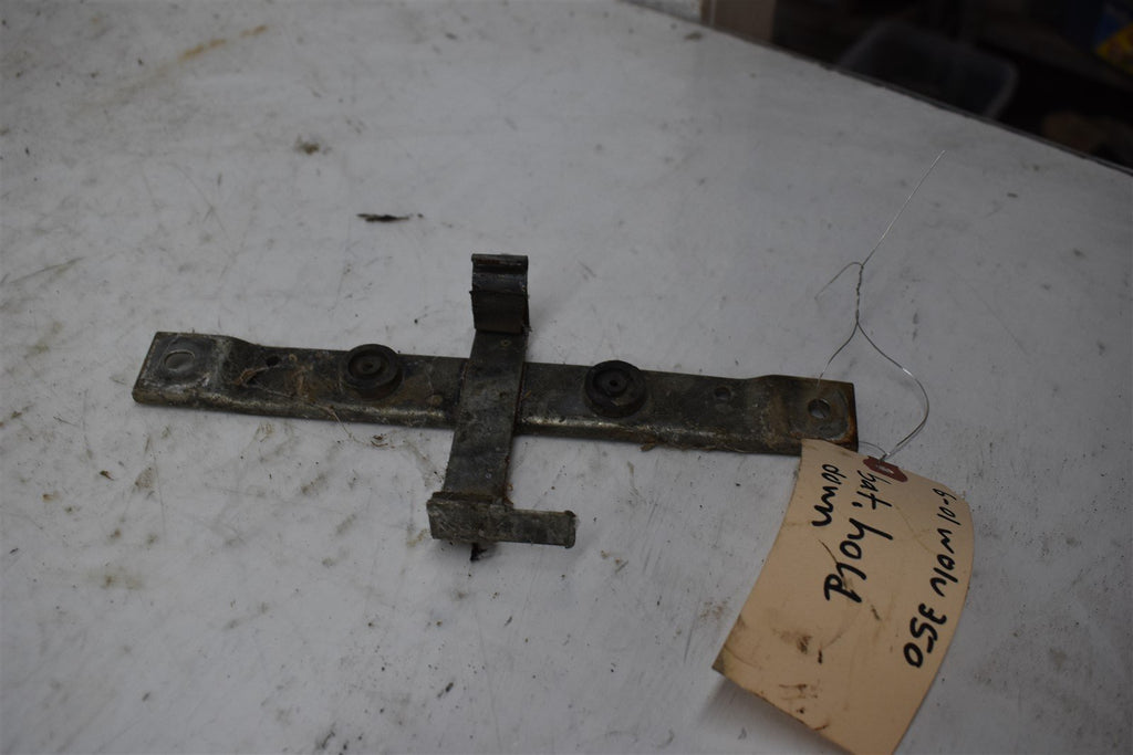 2001 Yamaha Wolverine 350 Battery Hold Down 4KB-82128-01-00