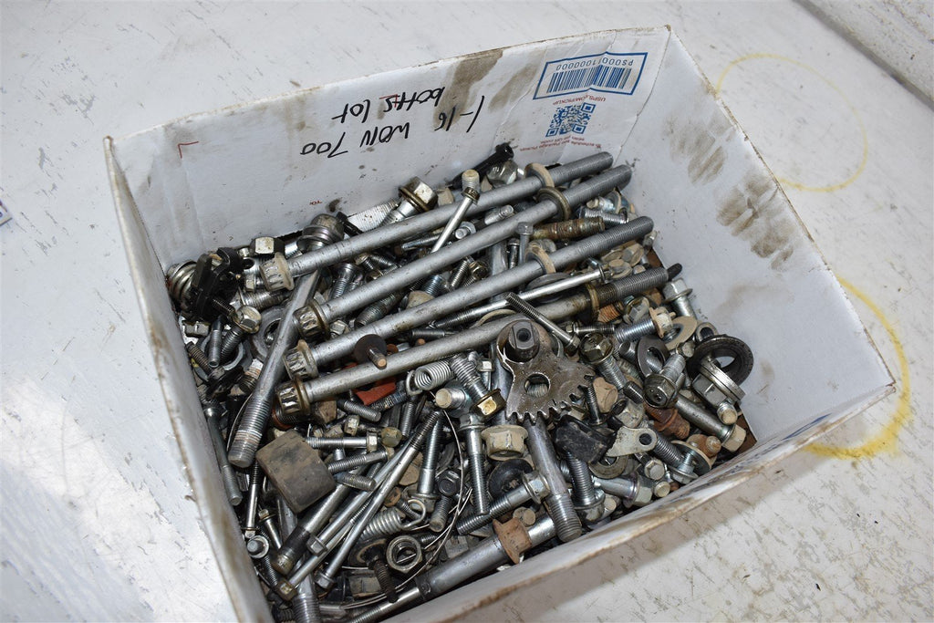 2016 Yamaha Wolverine R-Spec 700 Bolts Lot