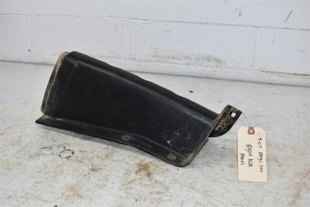 2007 Polaris Ranger 700 Right Kick Panel Plastic 5435887-070
